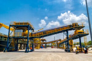 Equipos para industria papelera: transportadores y sistemas de manejo de materiales para plantas papeleras y cartoneras
